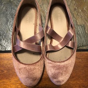 Girls Sz 13 slip on shoe.